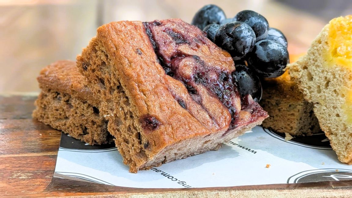 Allergen friendly cake