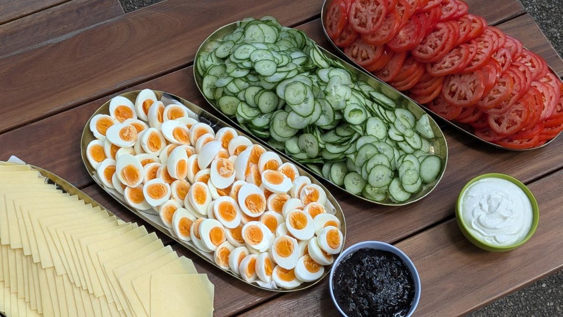 MYO Burger Buffet