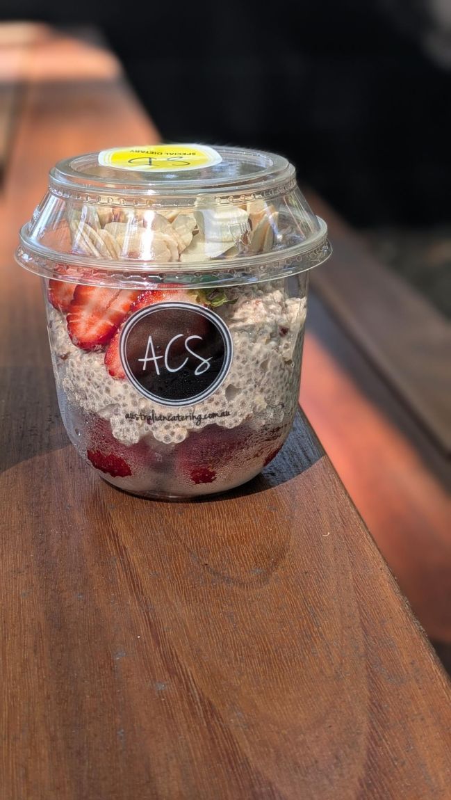 Quinoa Overnight Oat Pot - Strawberry