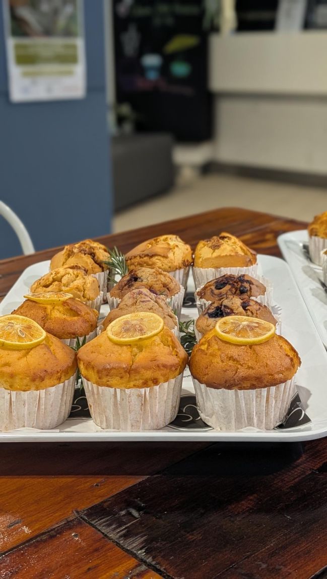 Small Sweet Muffin Platter 