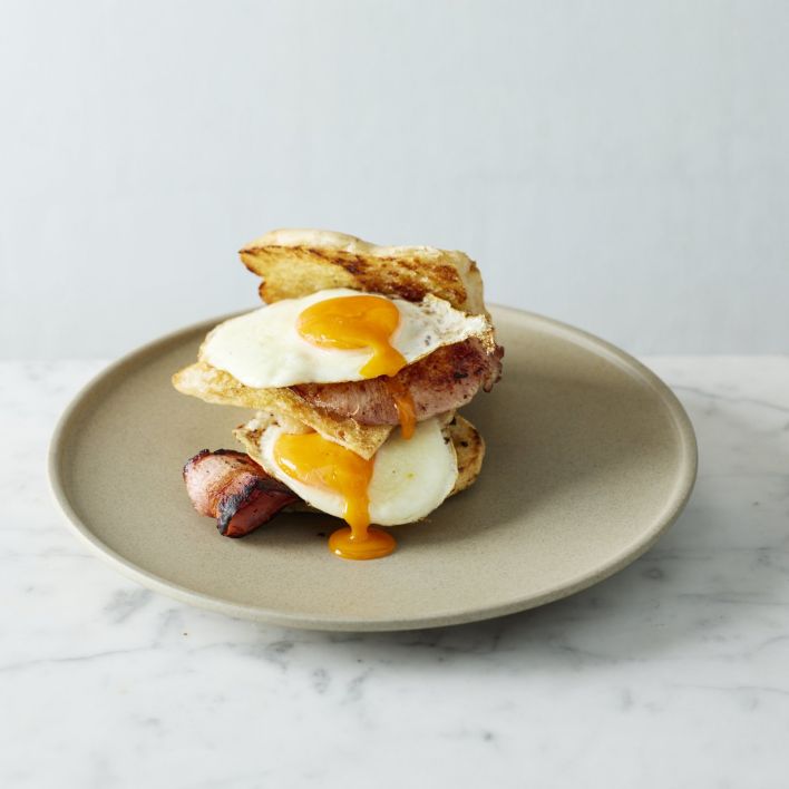 Egg & Bacon Roll