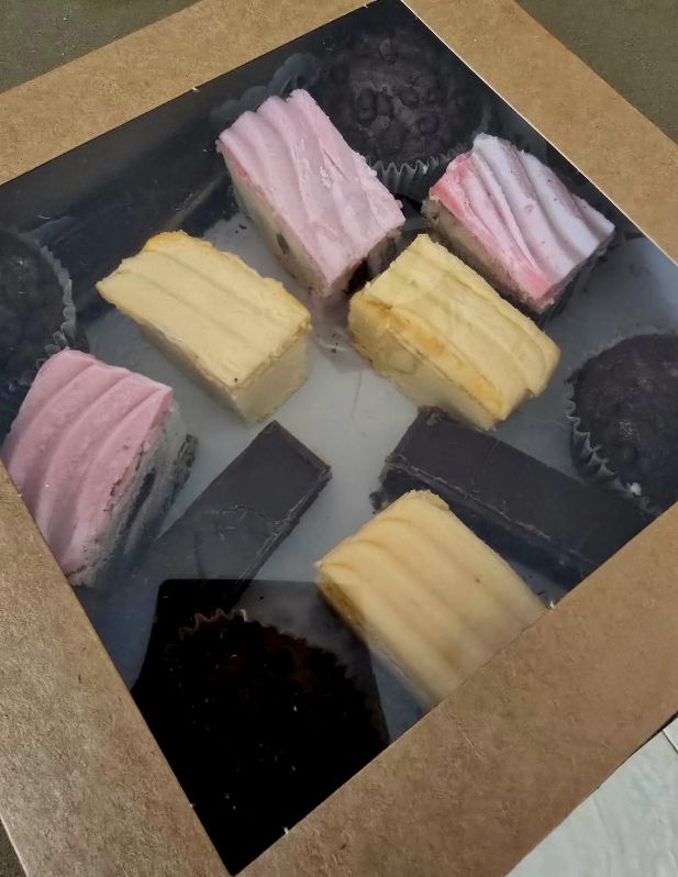 Gluten Free/Vegan/Dairy Free Slices & Cakes