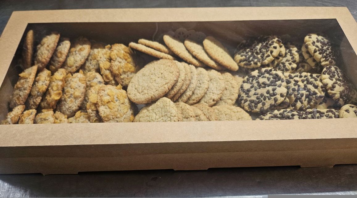 Large Mixed Cookie Box (36 Cookies)