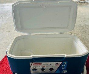 Ice Cambro With Wheels 