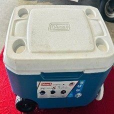 Ice Cambro With Wheels 