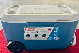 Ice Cambro With Wheels 