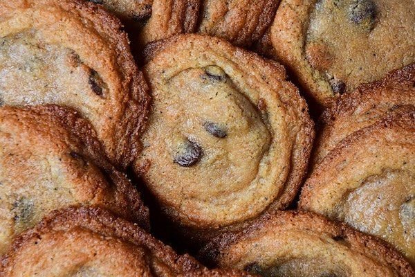 CHOCOLATE CHIP COOKIES