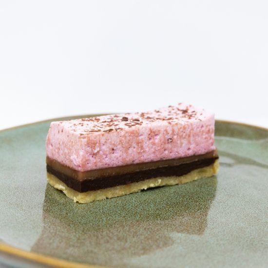 Caramel & Raspberry Marshmallow Slice
