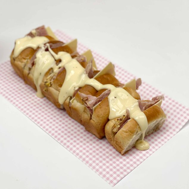 Mini Rolls // Champagne Ham, Cheddar and Hot Cheese