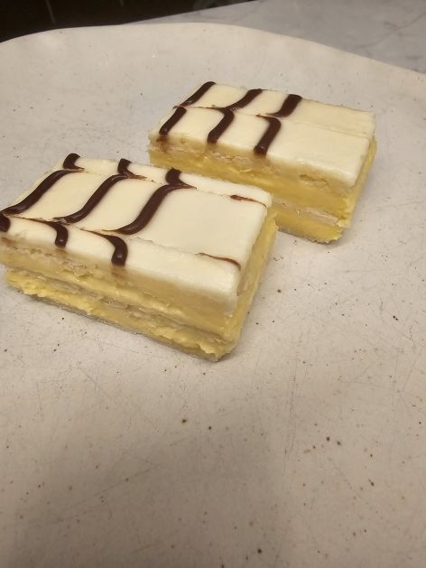 Custard Square Box