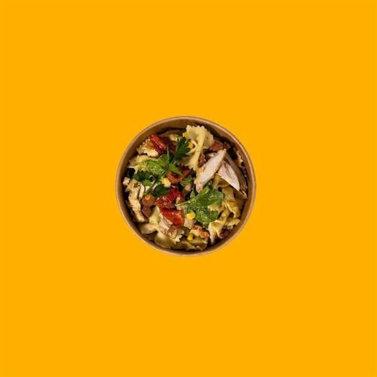 Pesto Chicken, Farfalle Pasta & Semi-dried Tomatoes w Sweet Corn & Pine Nuts (No Attribute)