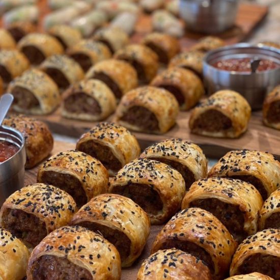 *Sausage Rolls / Vego Pastries