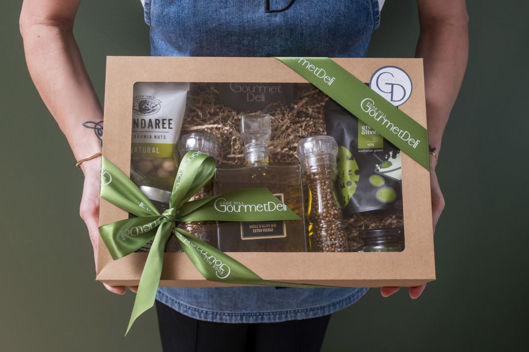 Gourmet Gift Hamper - Medium (contents of hampers will vary)