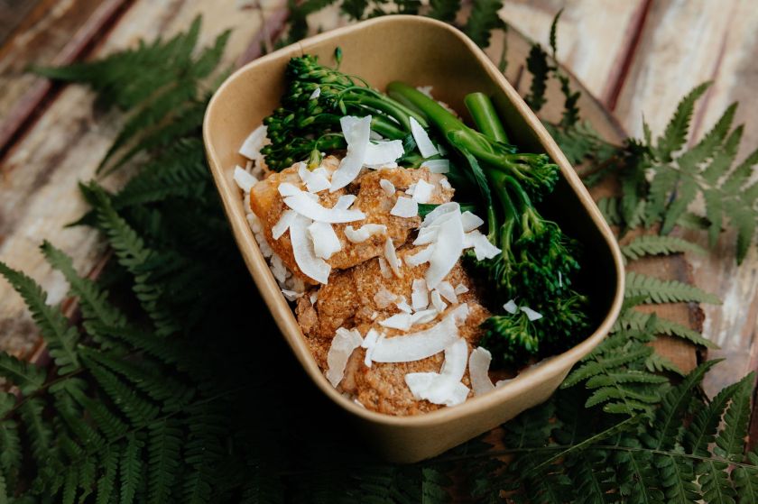 Grab'n'Go Braised Beef Brisket coconut cream, lime, ginger & garlic. Coconut jasmine rice & broccolini (GF)(DF) 