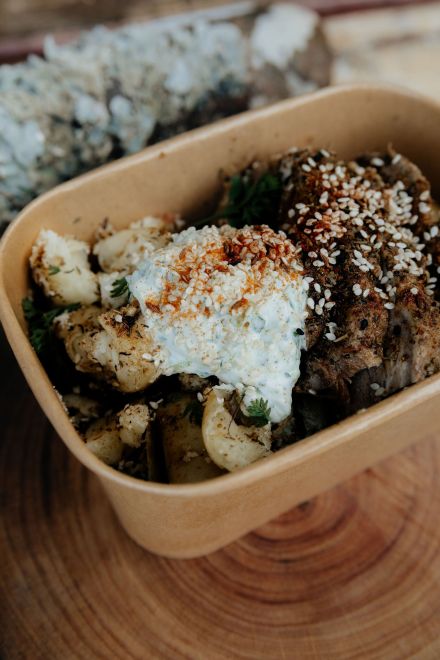 Grab'n'Go Beef tallow roasted potato with Pulled Lamb, tzatziki and red cabbage GF