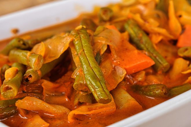 Sayur Lodeh (Vegetable Stew in Coconut Curry)