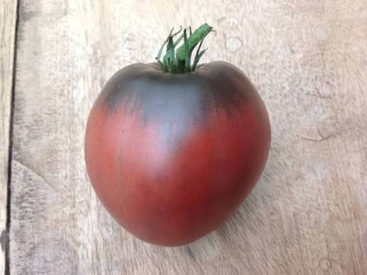 Tomato Oxheart Black Kg