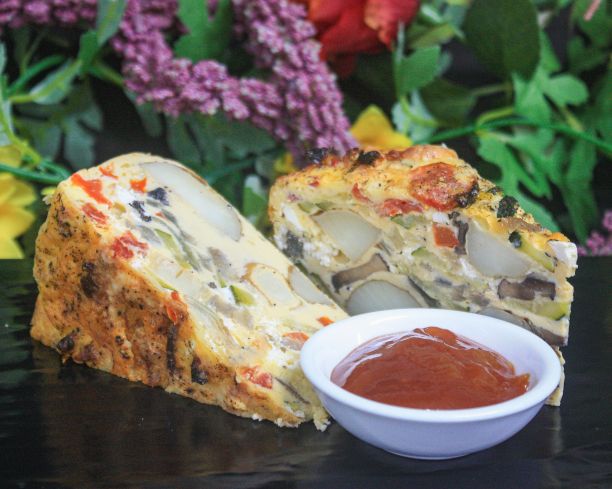 Potato, Mediterranean vegetable, sundried tomato and feta frittata with tomato relish (v)(gf)