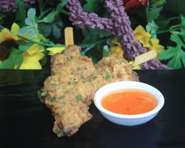 Fried satay chicken skewers with sweet chilli dipping sauce (gf)