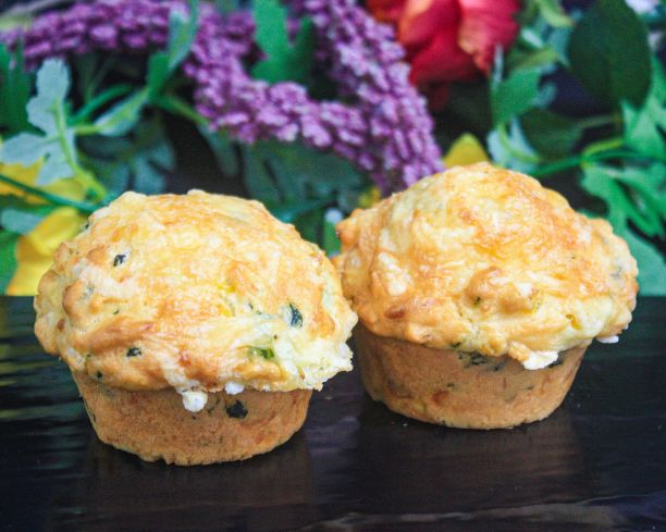 Corn, spinach, cheese muffins with butter on the side (v)