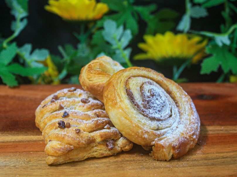 Assorted Mini Danish Pastries (2pp) (v)