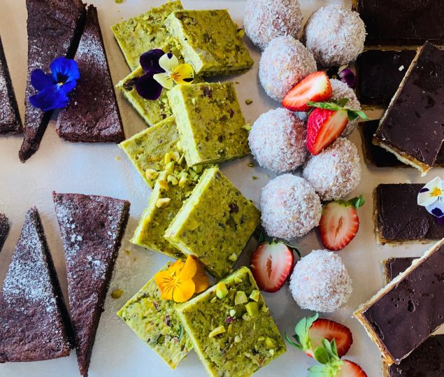 Raw Vegan Treat Box (32pc)