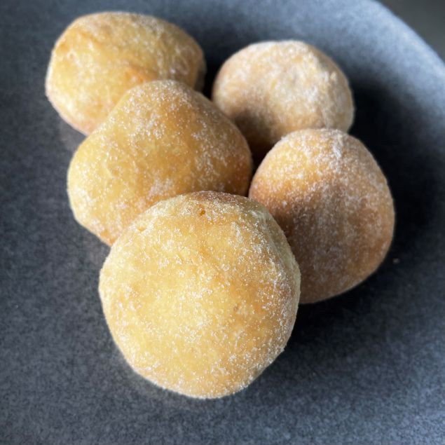 Jam Filled Mini Doughnuts. (v) 