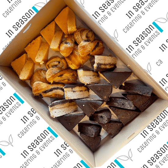 Mini Sweet Treats Platter Box (32pc)