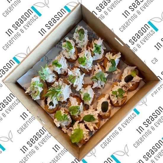 Smoked Chicken Crostini Platter Box (20pc)