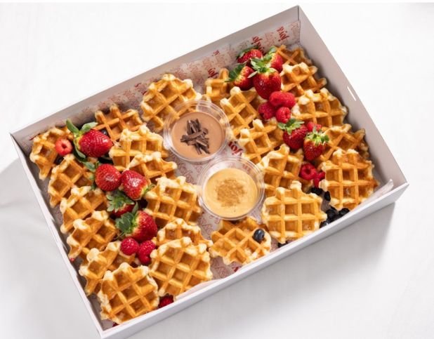 Box of 24 Dulce de Leche & Nutella Mini Waffles 