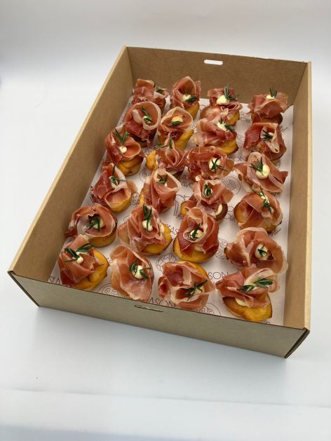 Potato Gem w San Daniele Prosciutto, Parmesan Cream & Rosemary x 24