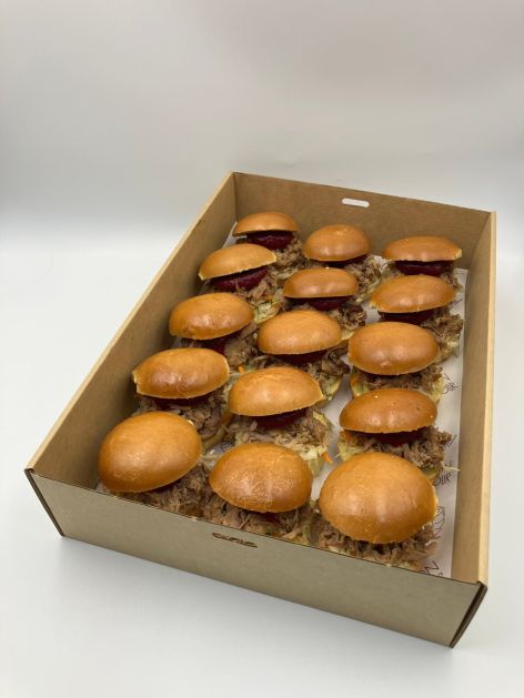 Smoked Pulled Pork Brioche w Fennel Slaw & Rhubarb Ketchup x 15