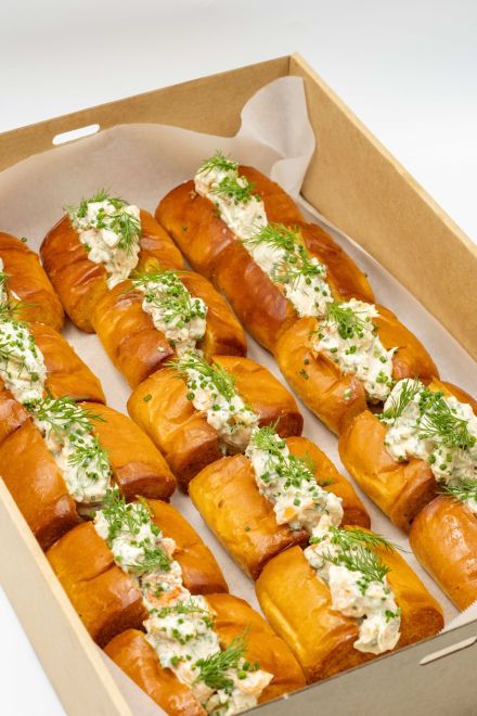 Lobster Brioche Roll w Spiced Aioli, Dill & Chive x 15