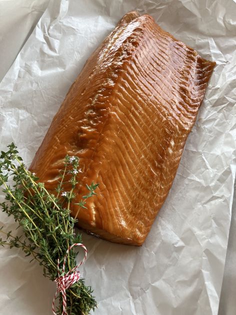 Maple Smoked Atlantic Salmon w Horseradish Cream, Capers & Dill, (1kg) Serves 8-10