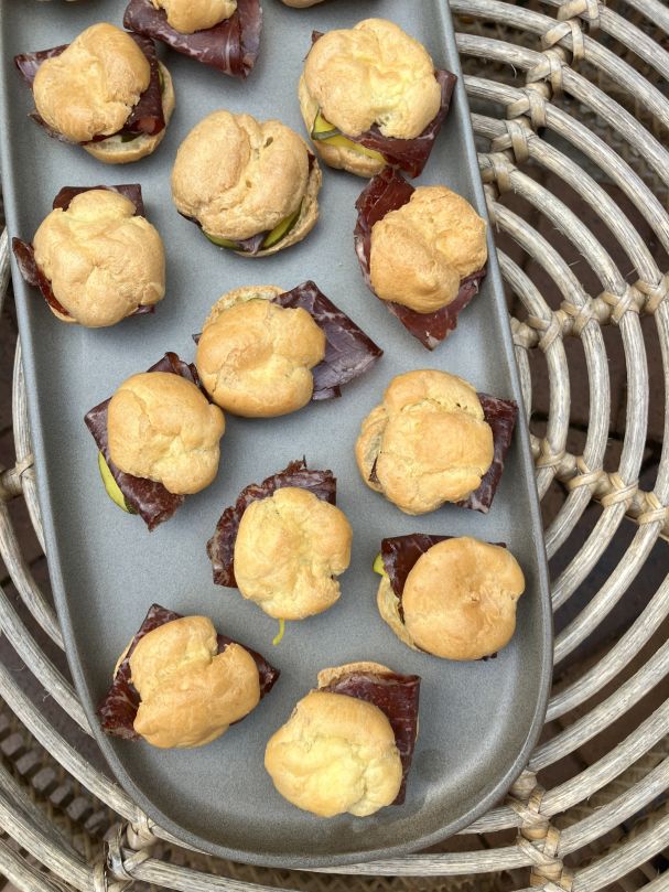 Choux Bun w Wagyu Bresaola, Horseradish & Zuni Pickle x 24