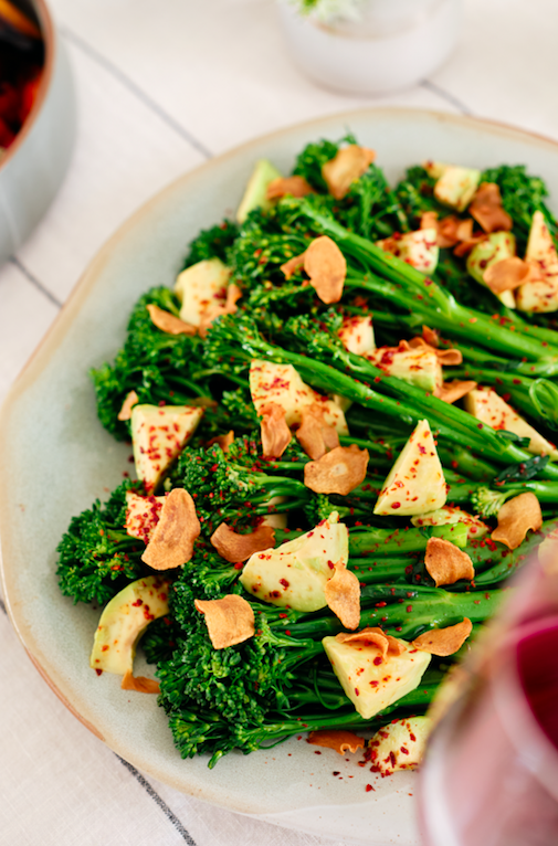 Broccolini & kale w avocado, espellete pepper, smoked almond, fried garlic & lemon dressing, Serves 8-10 