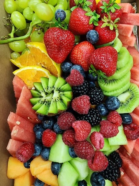 Seasonal Fruit Platter (serves 10)