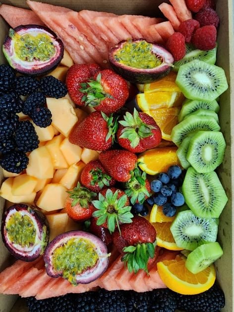 Seasonal Fruit Platter (serves 10)