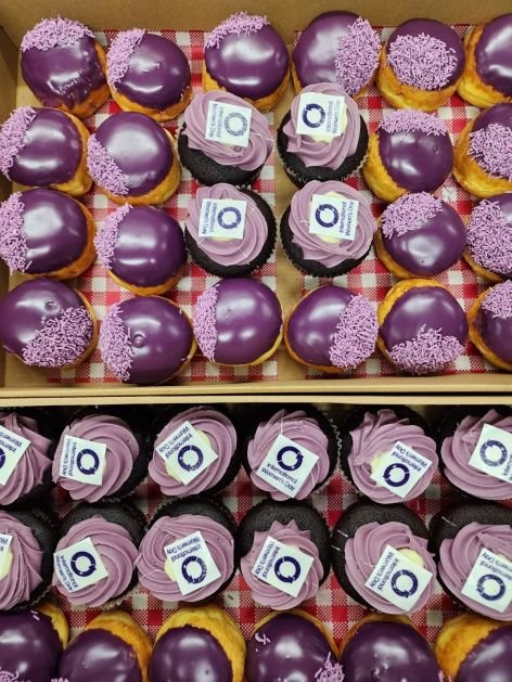 International Women's Day Cupcake Box