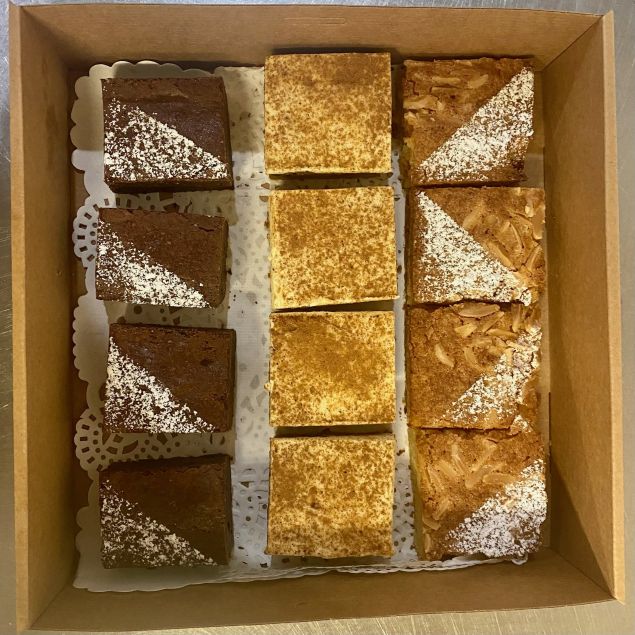 Gluten-Free Sweets Box (12 Pieces)