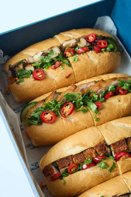 KL Cha Siew Pork Bánh Mì
