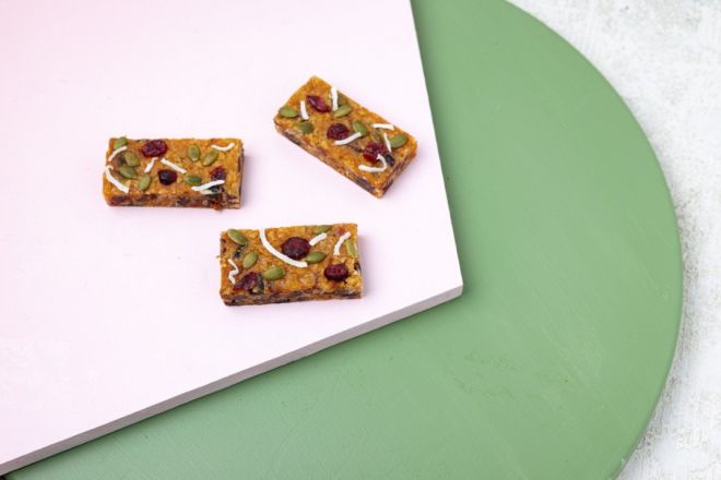 Muesli Bar Slice