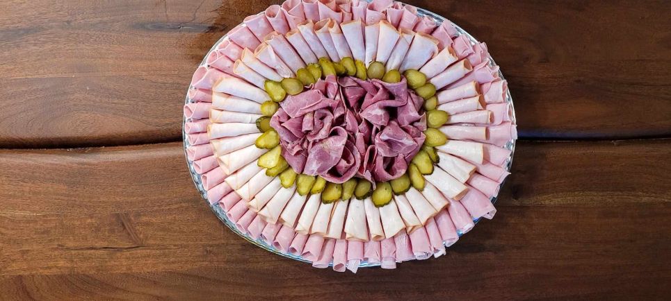 Meat & Cheese & Cracker Platter
