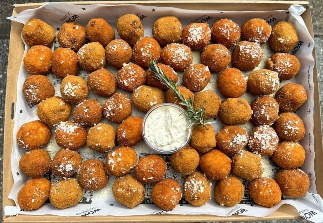 Arancini & Truffle Aioli Box