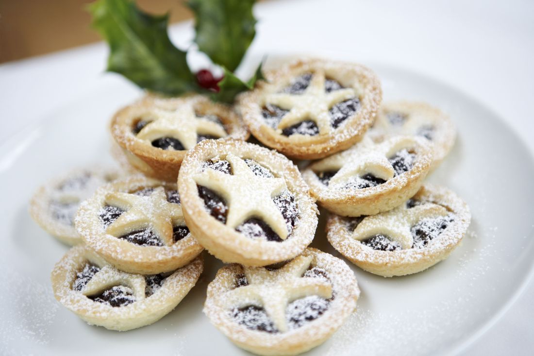 Traditional Christmas Sweet Mince Pie Box of 15